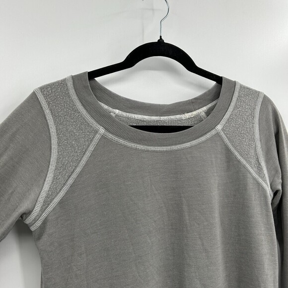 NWT CHASER Gray Super Soft Reverse Fleece Shoulder Crew Neck Sweater Size XS - Picture 3 of 4